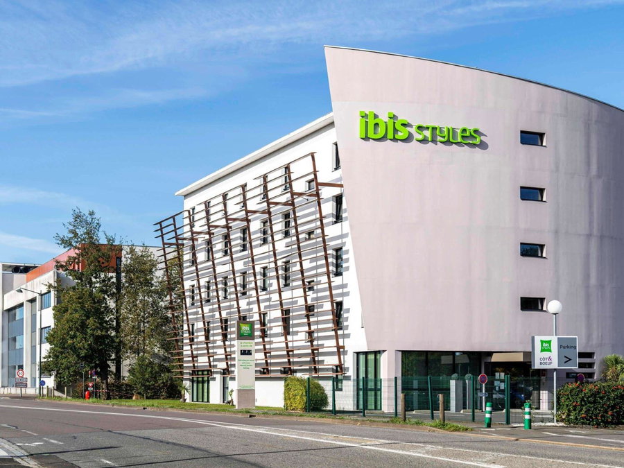 ibis Styles Rennes Cesson, Cesson-Sevigne, France
