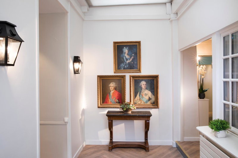 A l'Hôtel Des Roys, Versailles, Francia