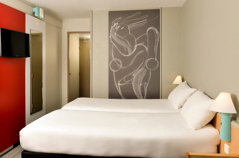 ibis Nemours, Avon, France