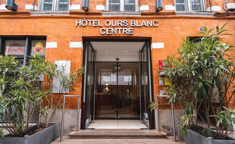 Alfred Hotels Toulouse Victor Hugo - Hôtel Rénové, Toulouse, France