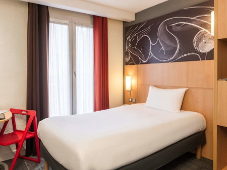 ibis Paris Vaugirard Porte de Versailles, Vanves, France