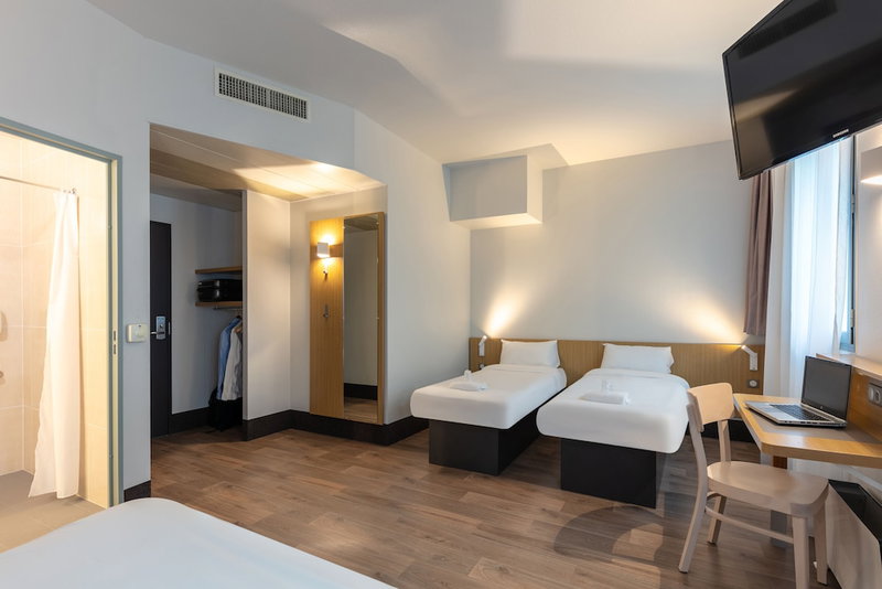 B&B HOTEL Toulouse Basso Cambo, Tournefeuille, France