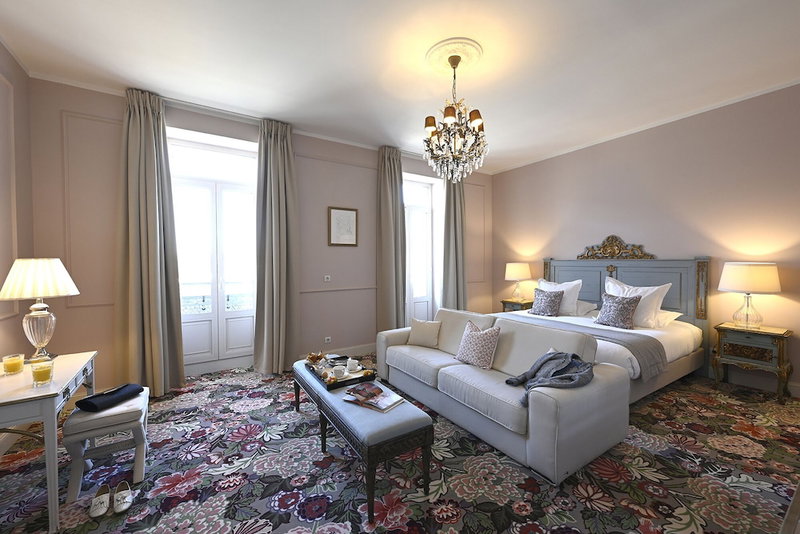 Grand Hôtel Henri, L'Isle-sur-la-Sorgue, France