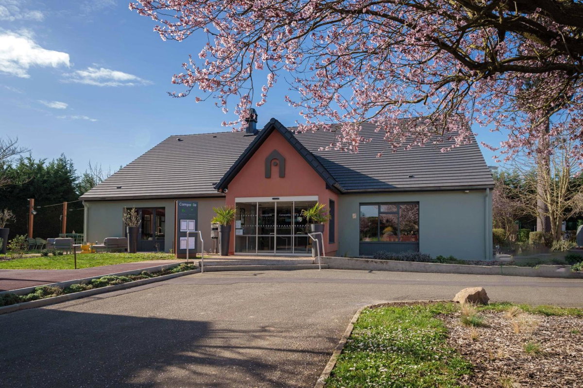 Hotel · Campanile NATURE - Paris Ouest Gennevilliers Port, Gennevilliers