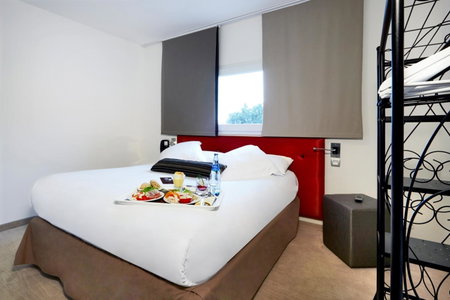 Hôtel Cyano Fréjus-Saint Raphaël, Fréjus, France