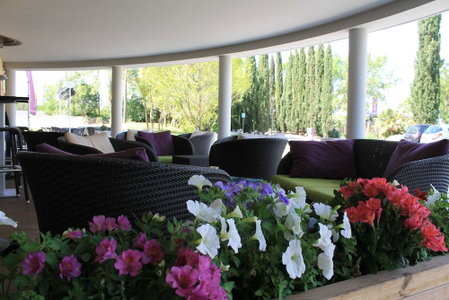Residence Suite Home Aix en Provence, Bouc-Bel-Air, Francia