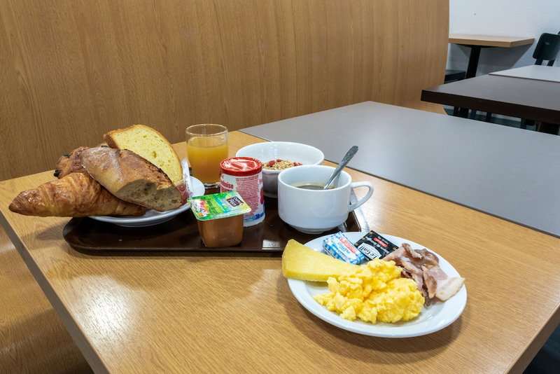B&B HOTEL Cholet Sud, Cholet, France