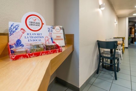 B&B HOTEL Cholet Sud, Cholet, France