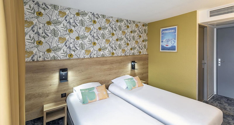Ostal Pau Universite - Sure Hotel Collection by Best Western, Pau, France