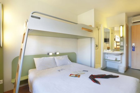 First Inn Hotel, Pertuis, France