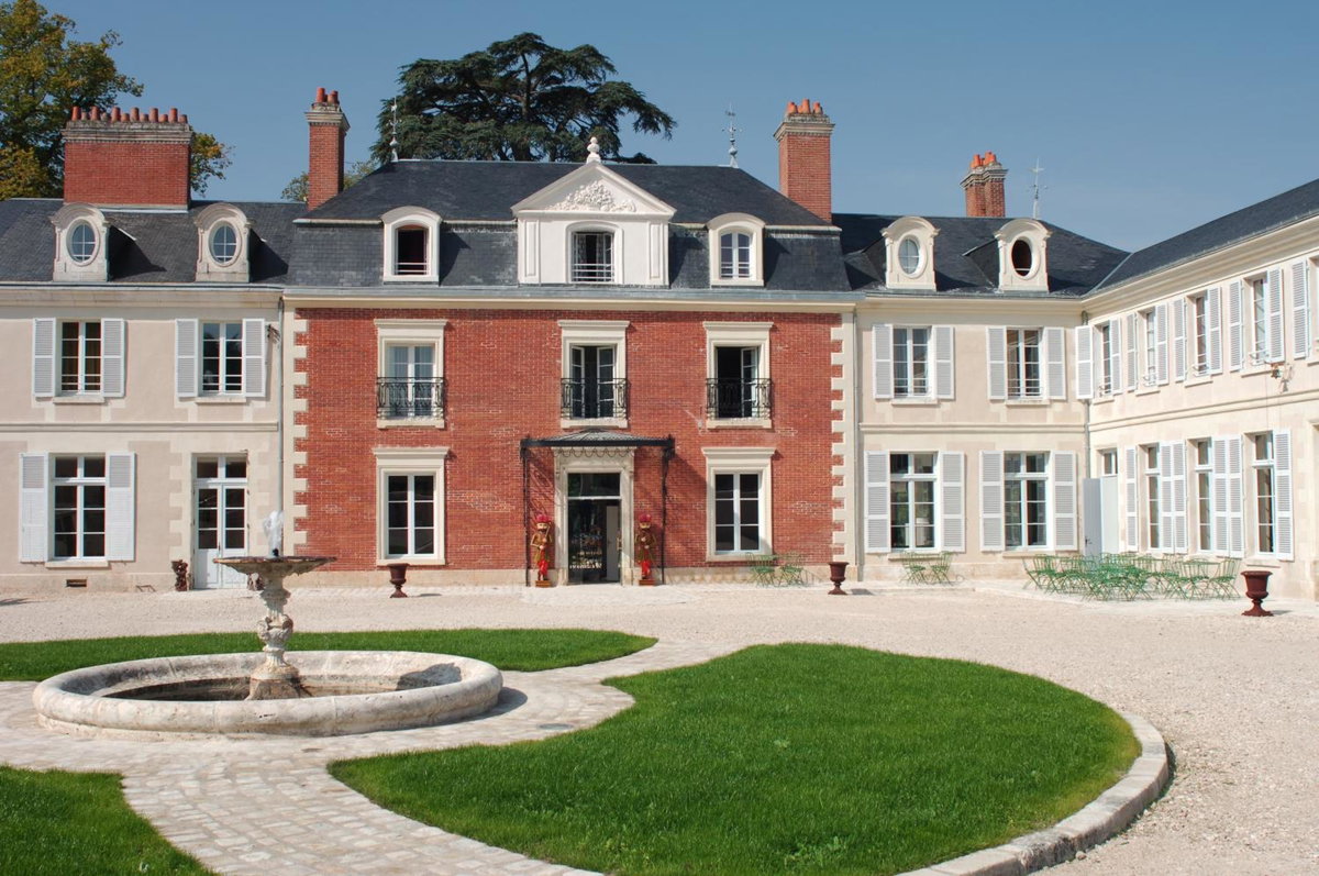 Hôtel & Spa du Domaine des Thômeaux, The Originals Relais, France