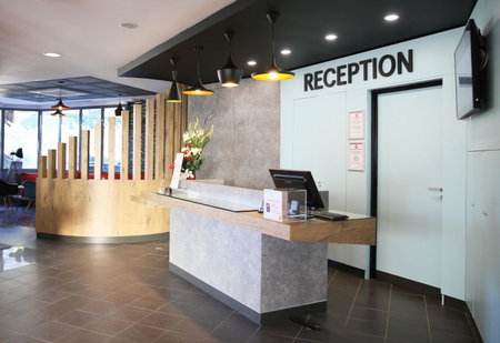 IBIS Cannes Mouans Sartoux Piscine parking gratuit, Mouans-Sartoux, Франция