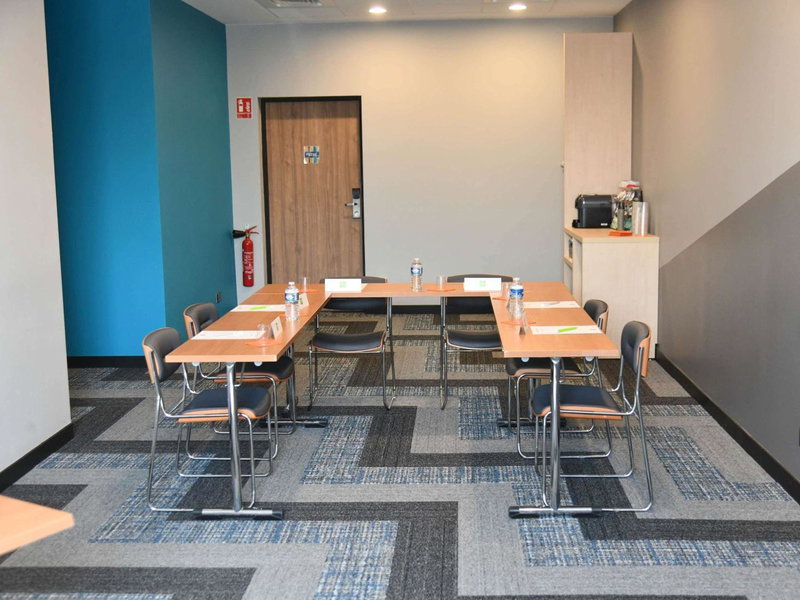 ibis Styles Avignon Sud, Avignon, France