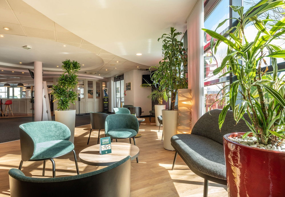 B&B HOTEL Calais Terminal Cité de l'Europe 3 étoiles, France