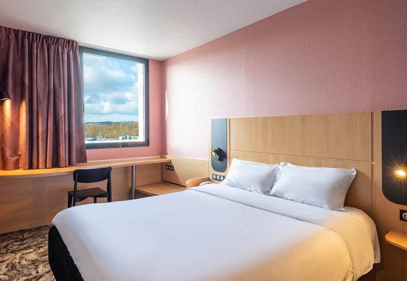 B&B HOTEL Calais Terminal Cité de l'Europe 3 étoiles, Coquelles, Francia