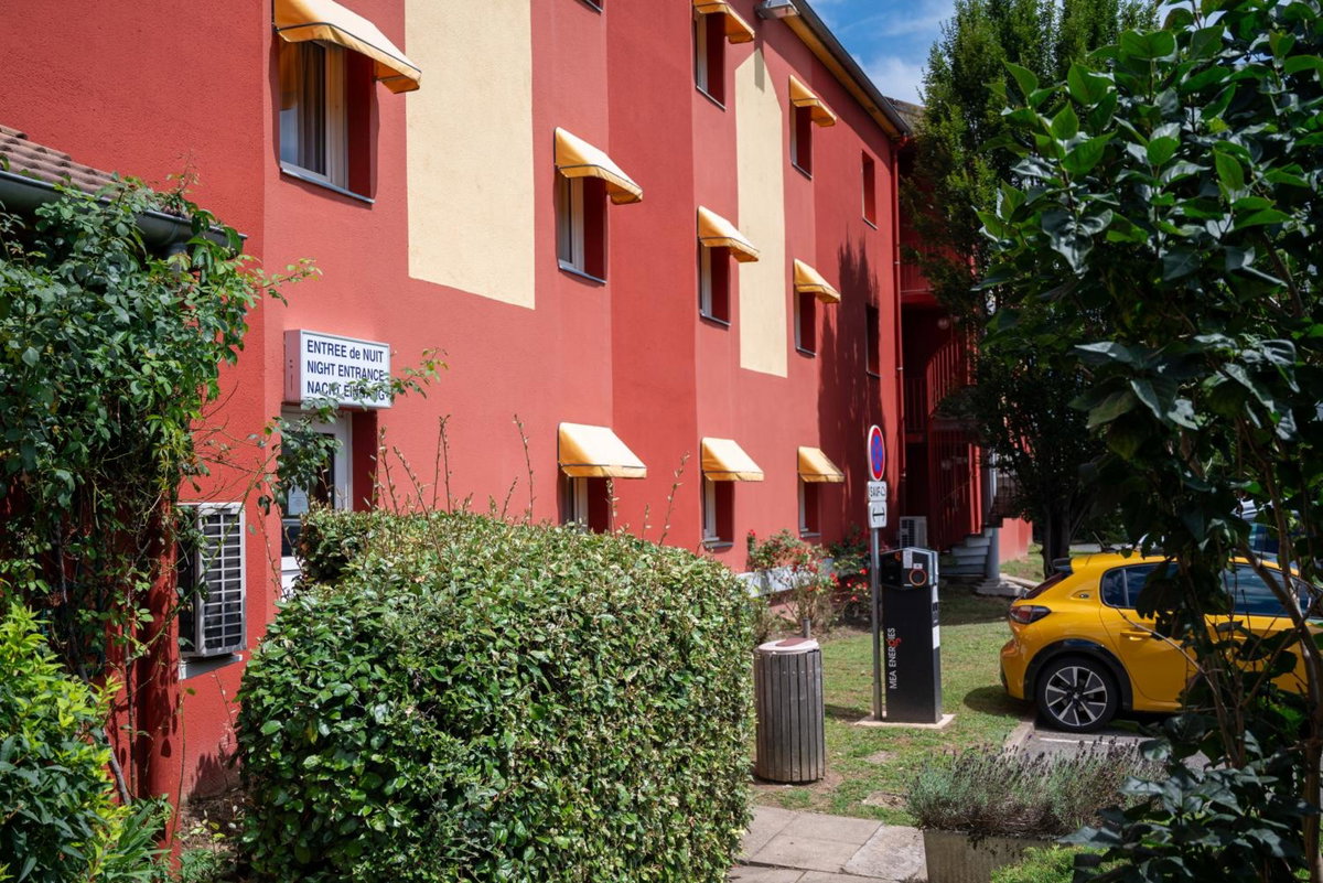 Hotel · Brit Hotel Essentiel Villefranche-sur-Saône - Ex Balladins, Villefranche-sur-Saône