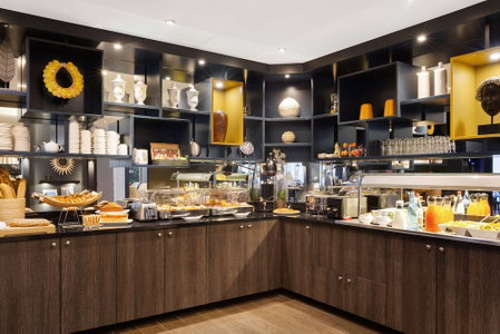 Best Western Plus Hotel Admiral, Ecully, France