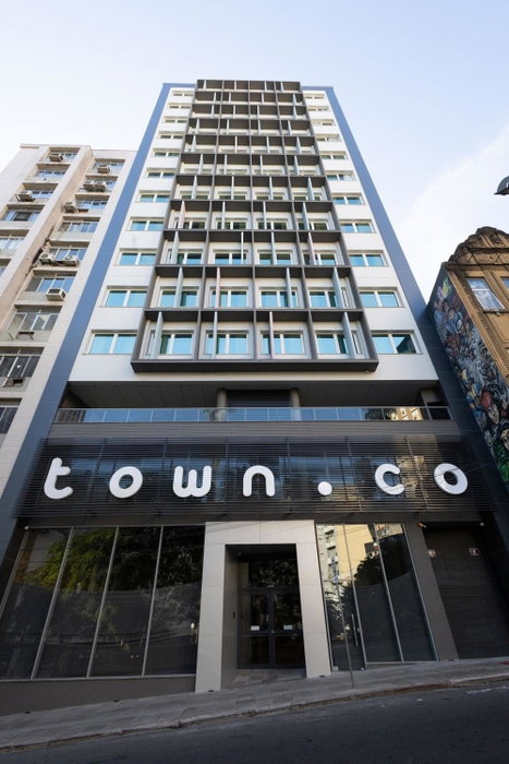 Town.Co Housi by My Way, Porto Alegre, Brasil
