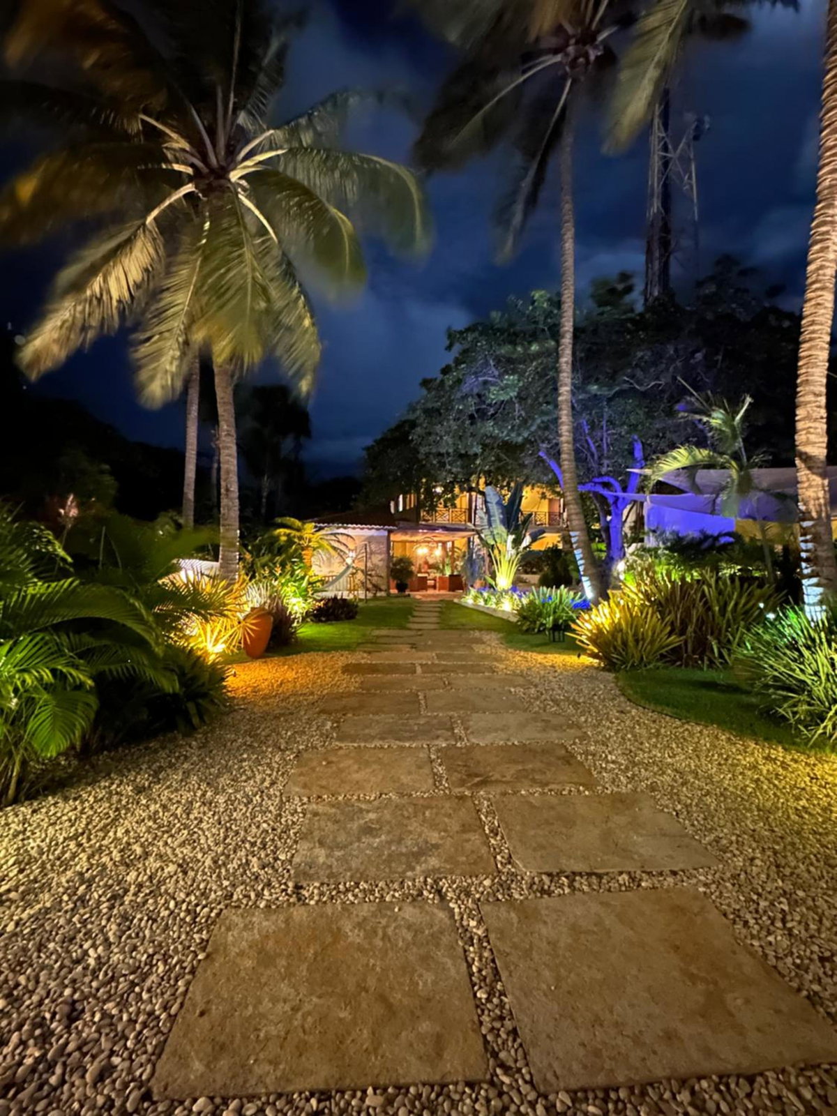 Villa Biju, Brazil