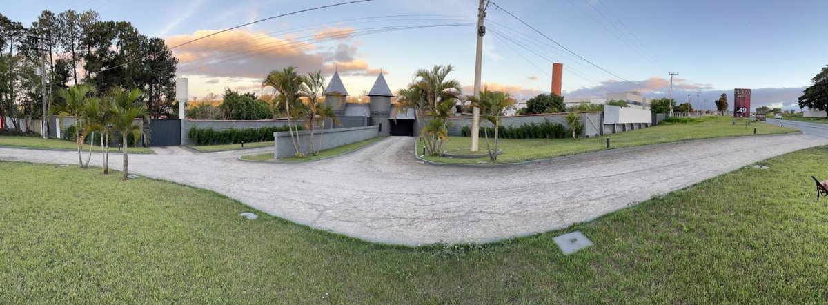 Plaza Motel, Brazil