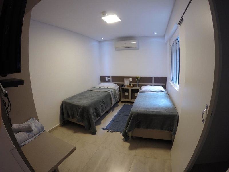 Hollyster Hotel, Curitiba, Brésil
