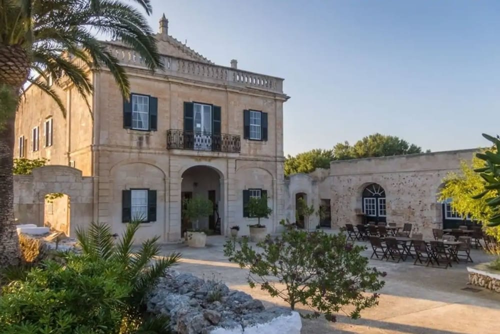 Hôtel · Alcaufar Vell Hotel Rural & Restaurant, Sant Lluis