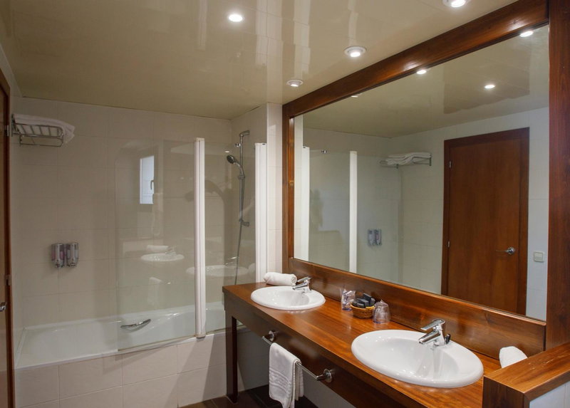 Gran Hotel Ciudad de Barbastro, Barbastro, Spain