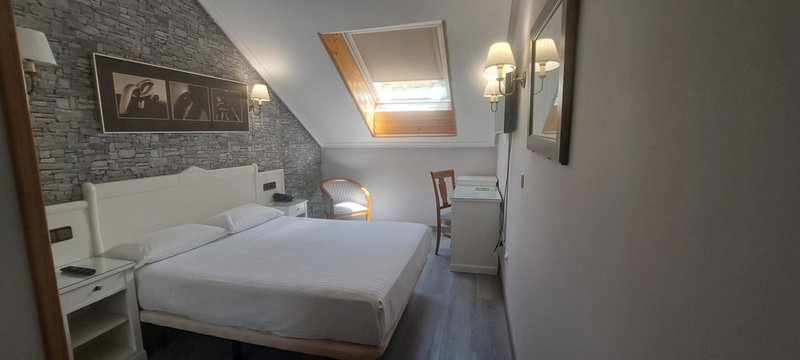 Hotel Ciudad Cangas de Onis, Cangas de Onís, Испания