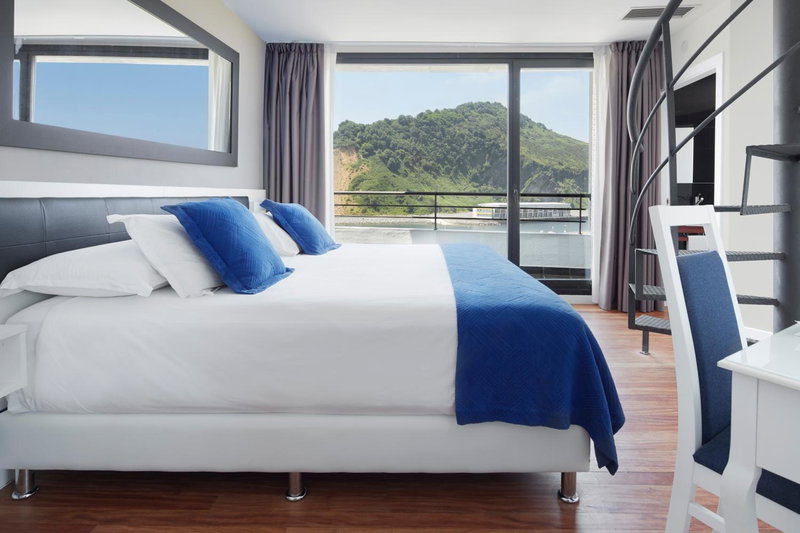 Hotel & Thalasso Villa Antilla - Habitaciones con Terraza - Thalasso incluida, Zarautz, Spain