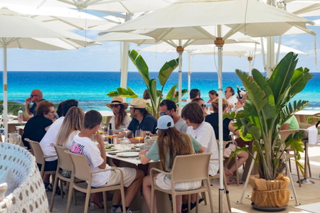 Hotel Maysi, Playa Migjorn, Испания