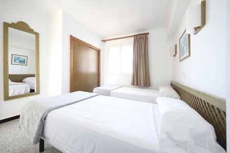 Aparthotel Niu d´Aus, Portopetro, España