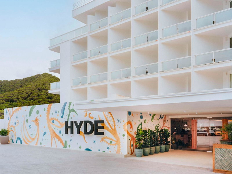 Hyde Ibiza Beach Resort by Accor, Cala Llonga, España