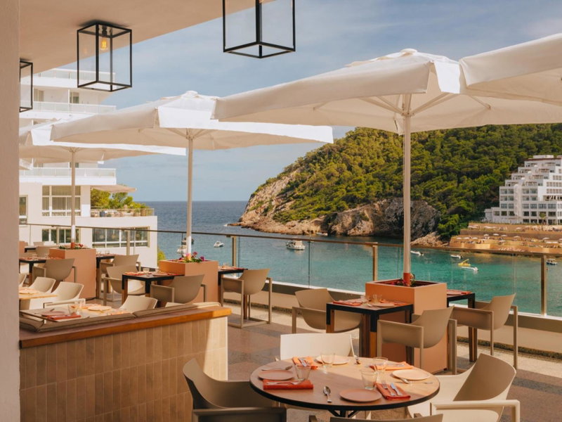Hyde Ibiza Beach Resort by Accor, Cala Llonga, España