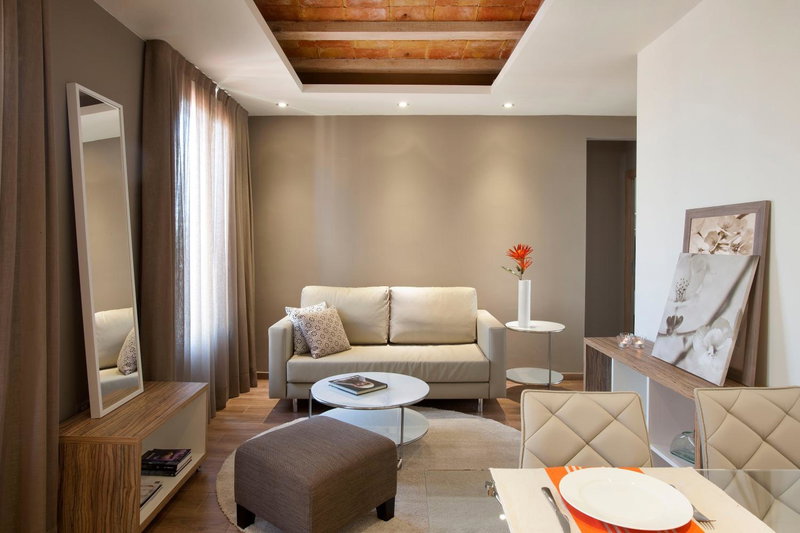 Barcelona Apartment Milà, Barcelona, Испания