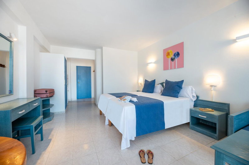 Hotel Apartamentos Vibra Central City - Adults only, San Antonio, Spain