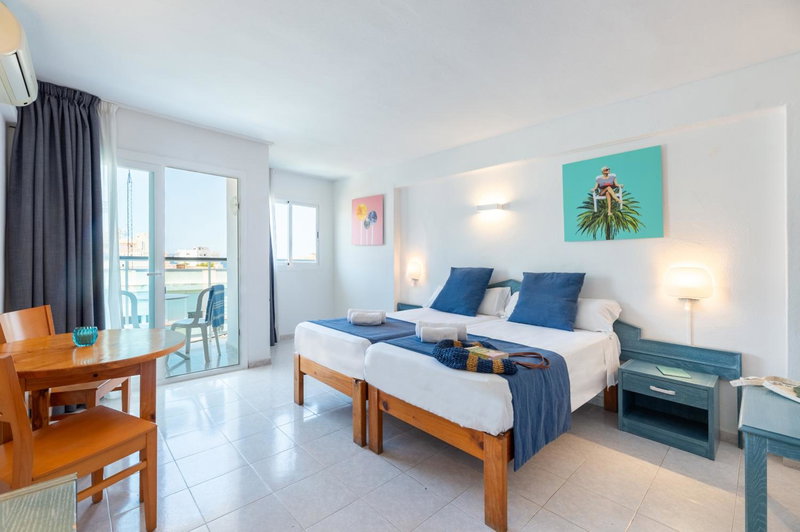 Hotel Apartamentos Vibra Central City - Adults only, San Antonio, Spain