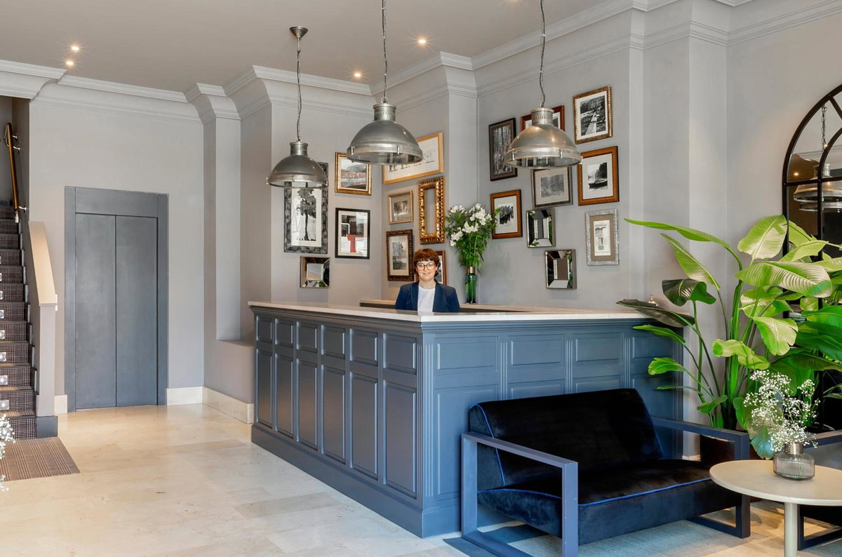 Hotel · Suites Pamplona Plaza, Pamplona