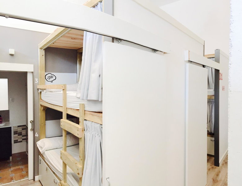 Ant Hostel Barcelona, Fort Pienc, Spain