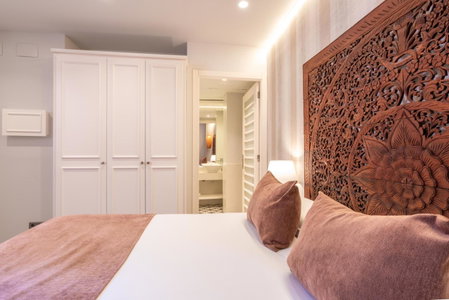 Serennia Fira Gran Via Exclusive Rooms, Hospitalet de Llobregat, España