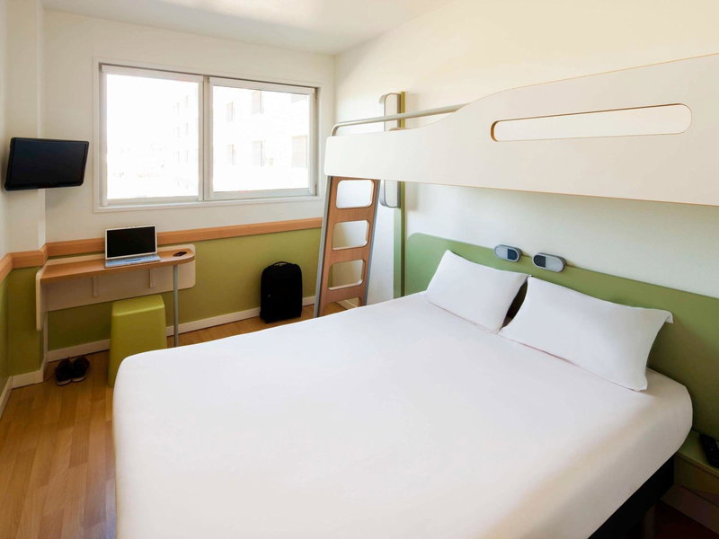 Ibis Budget Barcelona Viladecans, Viladecáns, España