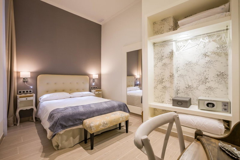 Welldone Cathedral Suites, Seville, Spain
