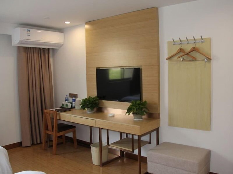 GreenTree Inn Shanghai Minxing Beiqiao Station Express Hotel, Shanghai, China