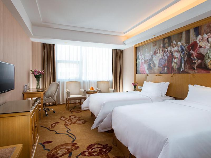 Отель · Vienna 3 Best Hotel Shenzhen Longhuadalang Commercial Centre, Shenzhen