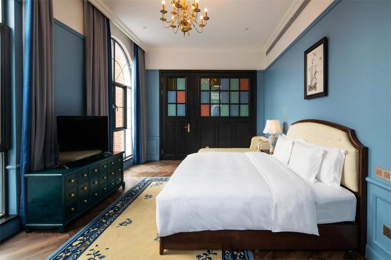 Hotel Indigo Heilong Lake, an IHG Hotel, Meishan, China