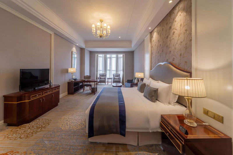 Howard Johnson Junhe Hot Springs Resort Beijing北京君和豪生酒店, Beijing, China