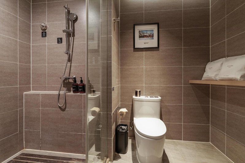 Atour Hotel Zhenjiang Nanxu Avenue Branch, Zhenjiang, China
