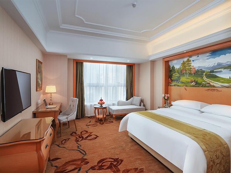 Vienna International Hotel Wuxi Huishan Yanqiao Metro Station, Wuxi, China