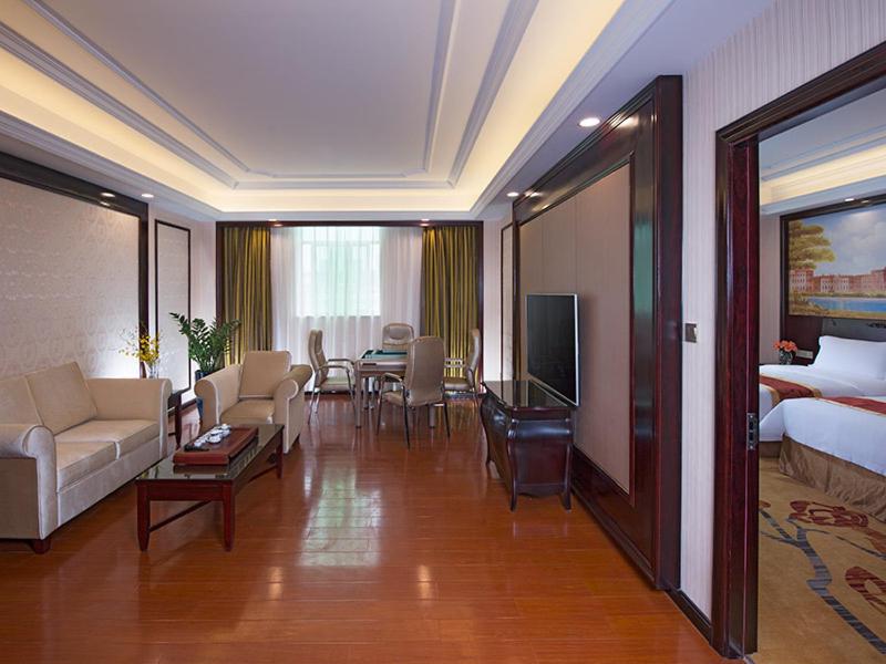 Vienna International Hotel Shenzhen South Huanguan Road, Bao'an, 中国