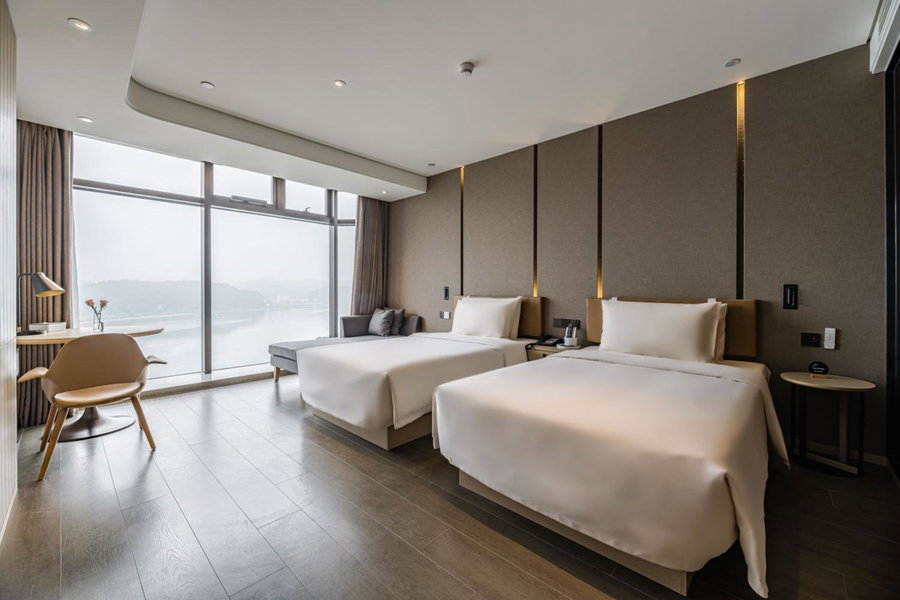 Atour Hotel Tonglu Fuchunjiang, Tonglu, China
