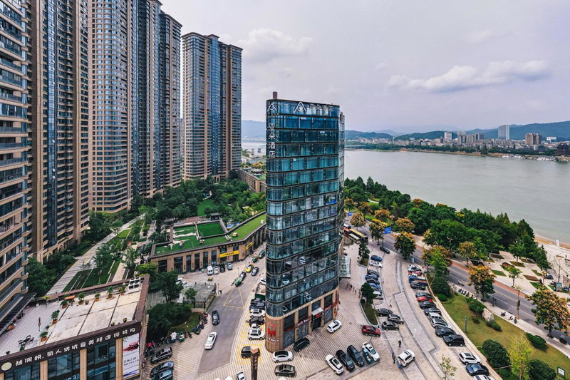Atour Hotel Tonglu Fuchunjiang, Tonglu, China